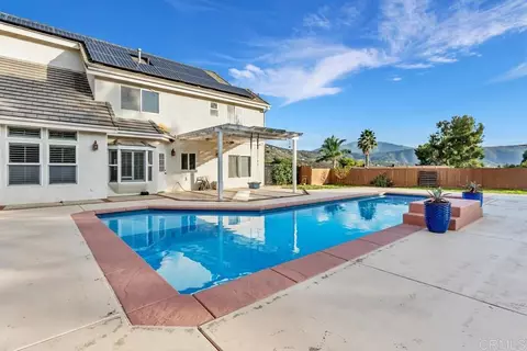 Exterior - 1394 Willson Rd, El Cajon, CA 92021 photo 6 of 17