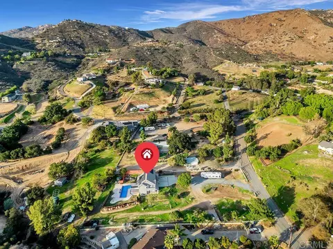 View/Area - 1394 Willson Rd, El Cajon, CA 92021 photo 9 of 15