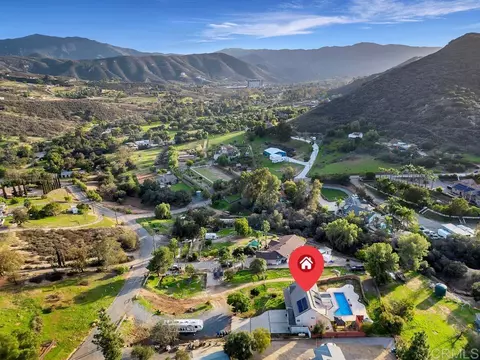 View/Area - 1394 Willson Rd, El Cajon, CA 92021 photo 3 of 15