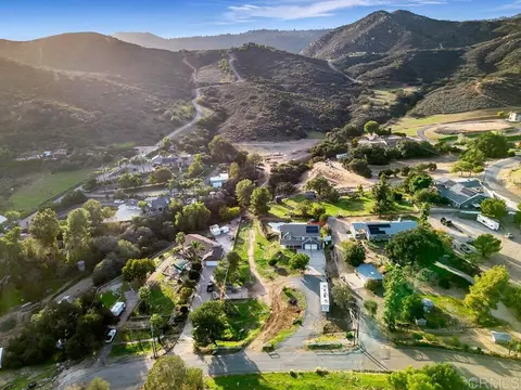 View/Area - 1394 Willson Rd, El Cajon, CA 92021 photo 14 of 15