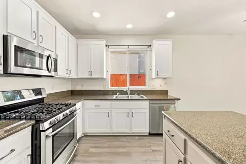Kitchen - 8772 Glen Vista Way, Santee, CA 92071 photo 2 of 2