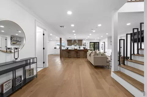Entry Way - 16021 Pomerado Rd, Poway, CA 92064 photo 4 of 6