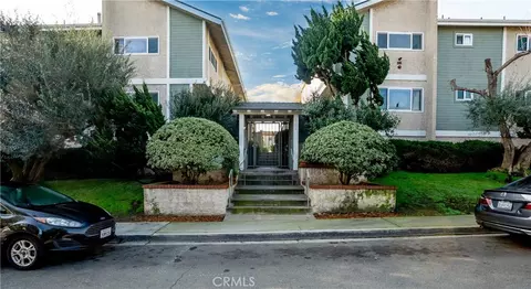 2202 Vanderbilt Ln #12, Redondo Beach, CA 90278