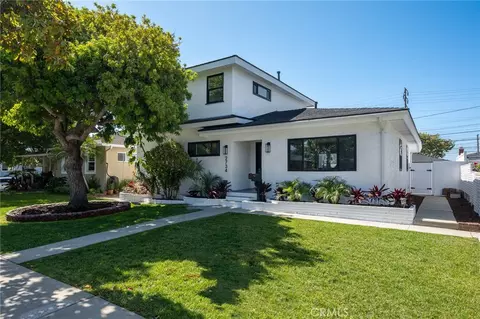 2734 Armour Ln, Redondo Beach, CA 90278
