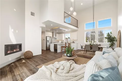 2707 Rockefeller Ln #B, Redondo Beach, CA 90278