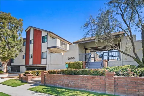 15000 Halldale Ave #206, Gardena, CA 90247