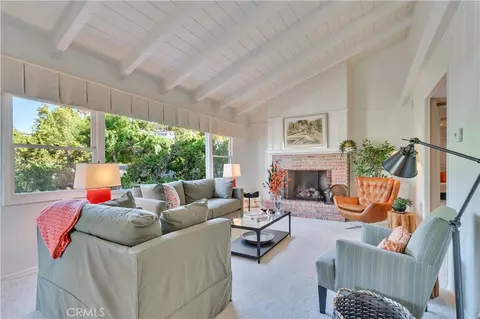 27131 Eastvale Rd, Palos Verdes Peninsula, CA 90274