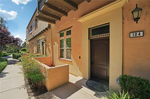 4437 Owens St #104, Corona, CA 92883