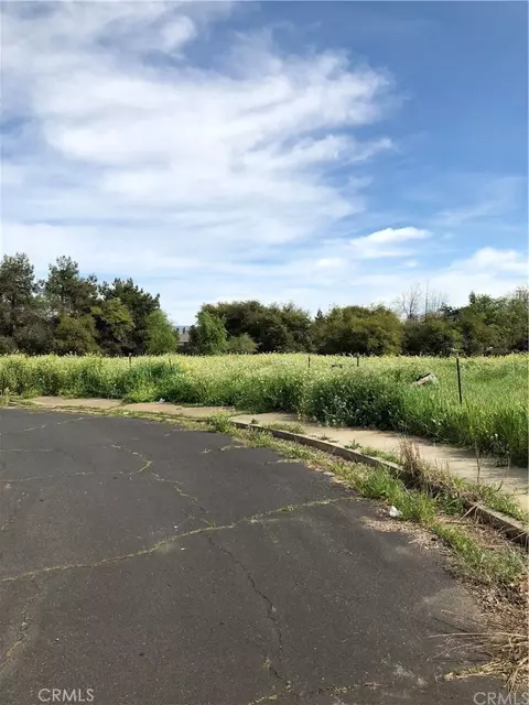 77 Paula Ct, Oroville, CA 95965