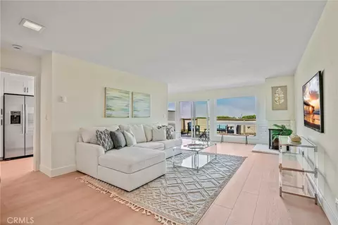 54 Cresta Verde Dr, Rolling Hills Estates, CA 90274