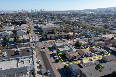 1011 N Wilmington Blvd, Wilmington, CA 90744