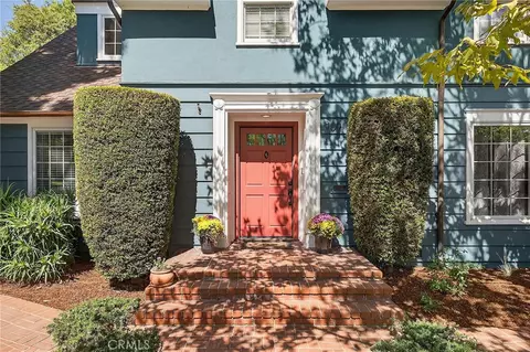 909 E Marshall Pl, Long Beach, CA 90807