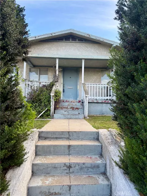 1221 W 13th St, San Pedro, CA 90731