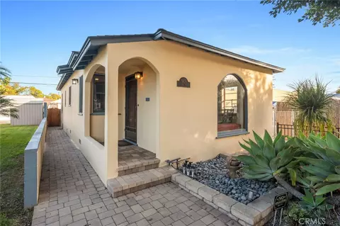 3430 Lewis Ave, Long Beach, CA 90807