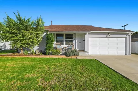 2324 Roycroft Ave, Long Beach, CA 90815