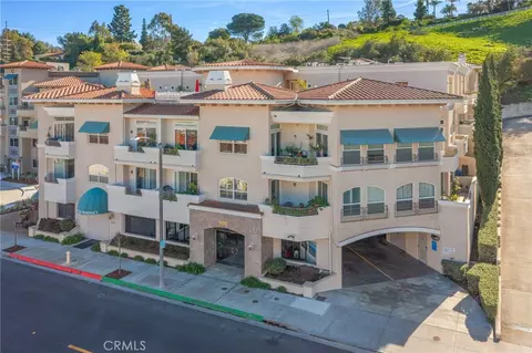 901 Deep Valley Dr #213, Rolling Hills Estates, CA 90274