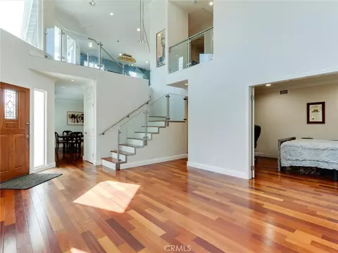 12621 Costa Dr, Hawthorne, CA 90250