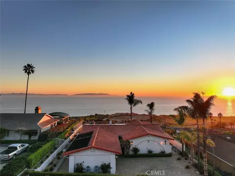 32333 Phantom Dr, Rancho Palos Verdes, CA 90275