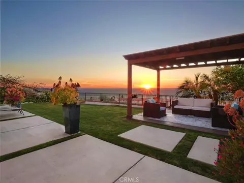 28317 Seamount Dr, Rancho Palos Verdes, CA 90275