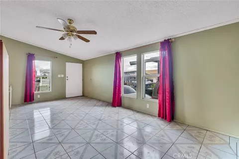 16600 Downey #31, Paramount, CA 90723 photo 9