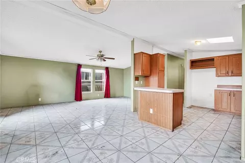 16600 Downey #31, Paramount, CA 90723 photo 3