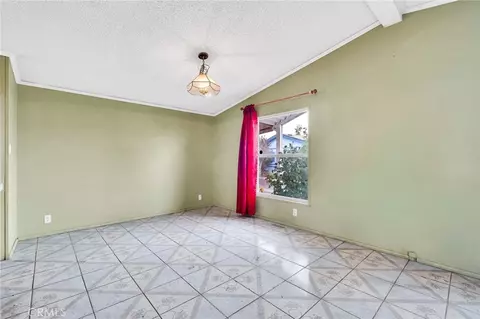 16600 Downey #31, Paramount, CA 90723 photo 4