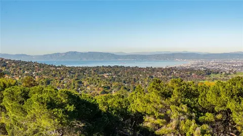 80 Saddleback, Rolling Hills, CA 90274 photo 2