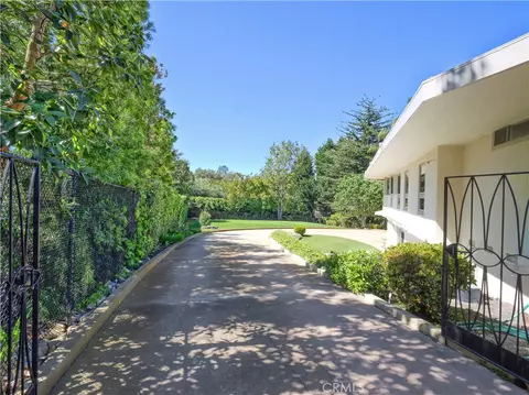 1209 Granvia Altamira, Palos Verdes Estates, CA 90274