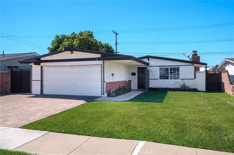 20223 Jersey Ave, Lakewood, CA 90715