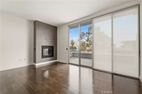 Living - 433 Pine #408, Long Beach, CA 90802 photo 5 of 8