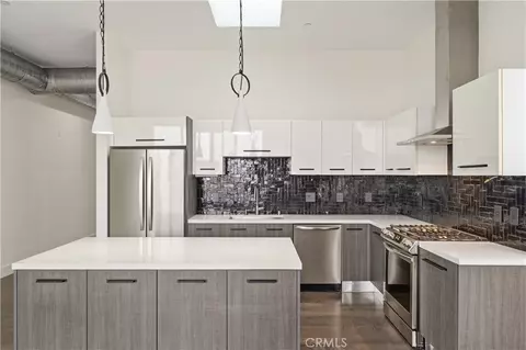 Kitchen - 433 Pine #408, Long Beach, CA 90802 photo 5 of 7