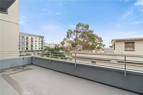 Exterior - 433 Pine #408, Long Beach, CA 90802 photo 1 of 5