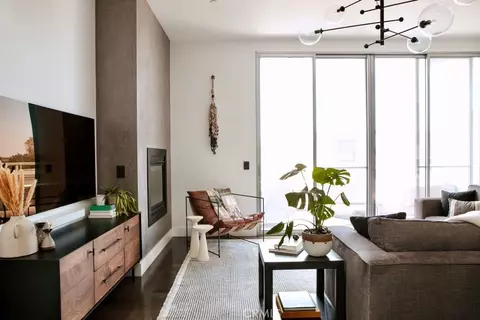 Living - 433 Pine #408, Long Beach, CA 90802 photo 3 of 8