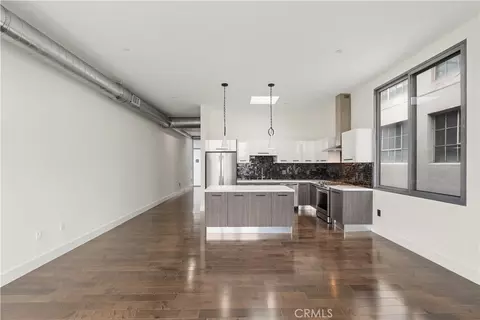 Living - 433 Pine #408, Long Beach, CA 90802 photo 8 of 8