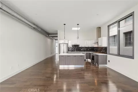 Living - 433 Pine #408, Long Beach, CA 90802 photo 8 of 8