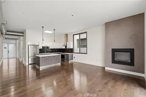 Living - 433 Pine #408, Long Beach, CA 90802 photo 2 of 8