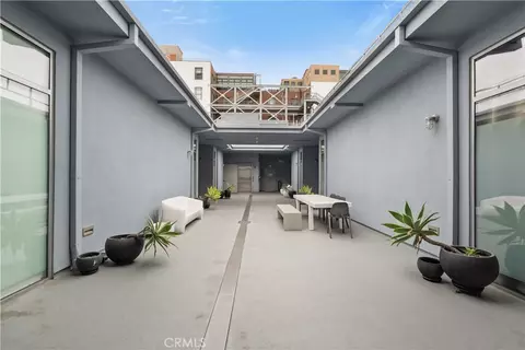 Exterior - 433 Pine #408, Long Beach, CA 90802 photo 4 of 5