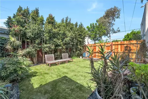 Exterior - 4124 E Broadway, Long Beach, CA 90803 photo 11 of 14
