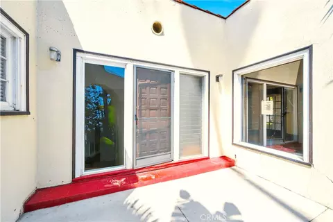 Exterior - 4124 E Broadway, Long Beach, CA 90803 photo 3 of 14