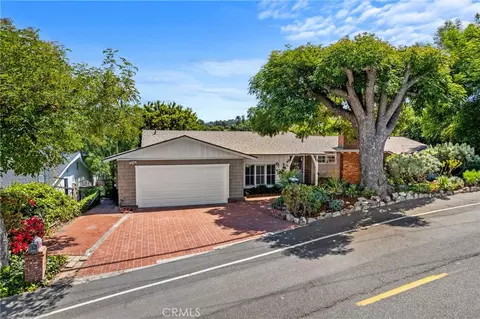 27064 Sunnyridge Rd, Palos Verdes Peninsula, CA 90274