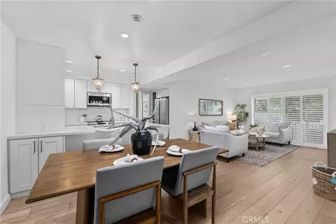5257 Radford Ave #101, Valley Village, CA 91607