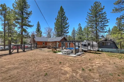Exterior - 746 Talmadge Rd, Big Bear Lake, CA 92315 photo 12 of 14