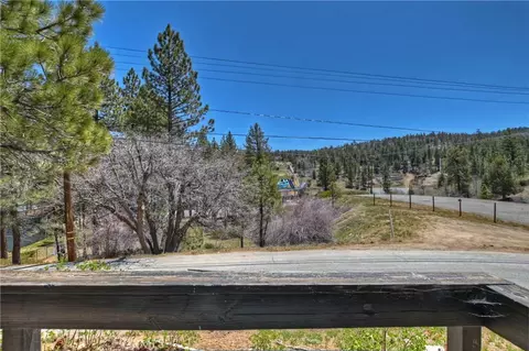 Exterior - 746 Talmadge Rd, Big Bear Lake, CA 92315 photo 7 of 14