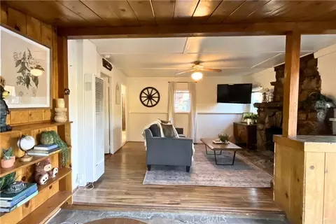 Living - 746 Talmadge Rd, Big Bear Lake, CA 92315 photo 3 of 3