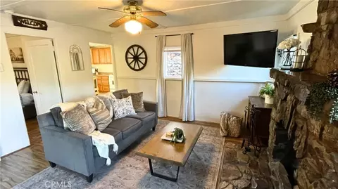 Living - 746 Talmadge Rd, Big Bear Lake, CA 92315 photo 1 of 2