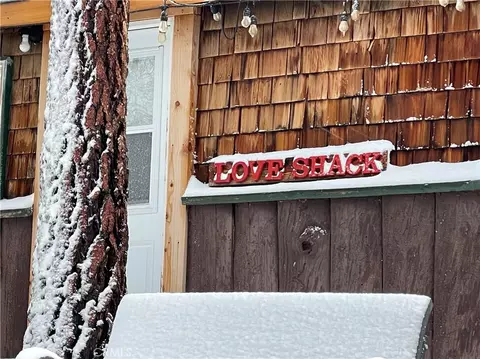 Exterior - 746 Talmadge Rd, Big Bear Lake, CA 92315 photo 8 of 14