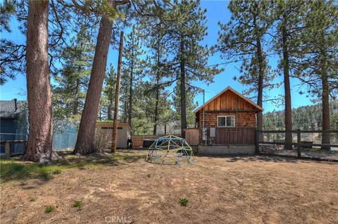 Exterior - 746 Talmadge Rd, Big Bear Lake, CA 92315 photo 11 of 14