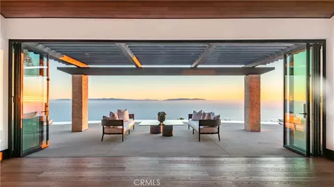 71 Crest Rd E, Rolling Hills, CA 90274