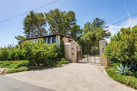 1 Peppertree Dr, Rancho Palos Verdes, CA 90275