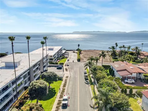 32700 Coastsite Dr #102, Rancho Palos Verdes, CA 90275